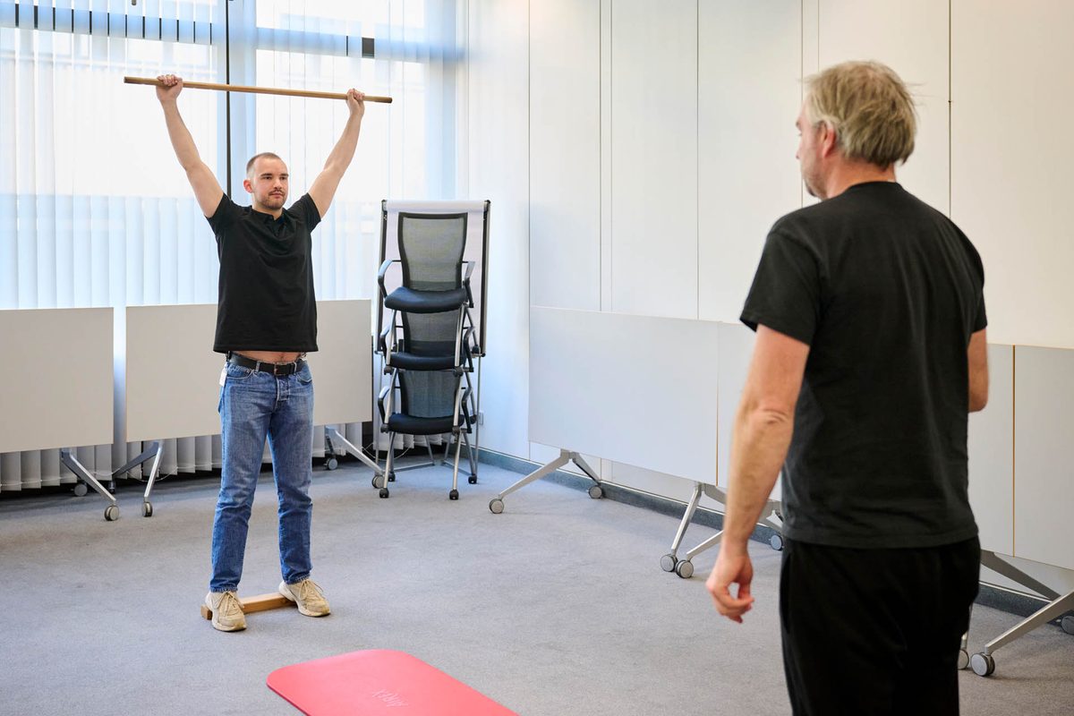 Funktionelle Bewegungsanalyse von Mitarbeitern beim Gesundheitstag im Unternehmen