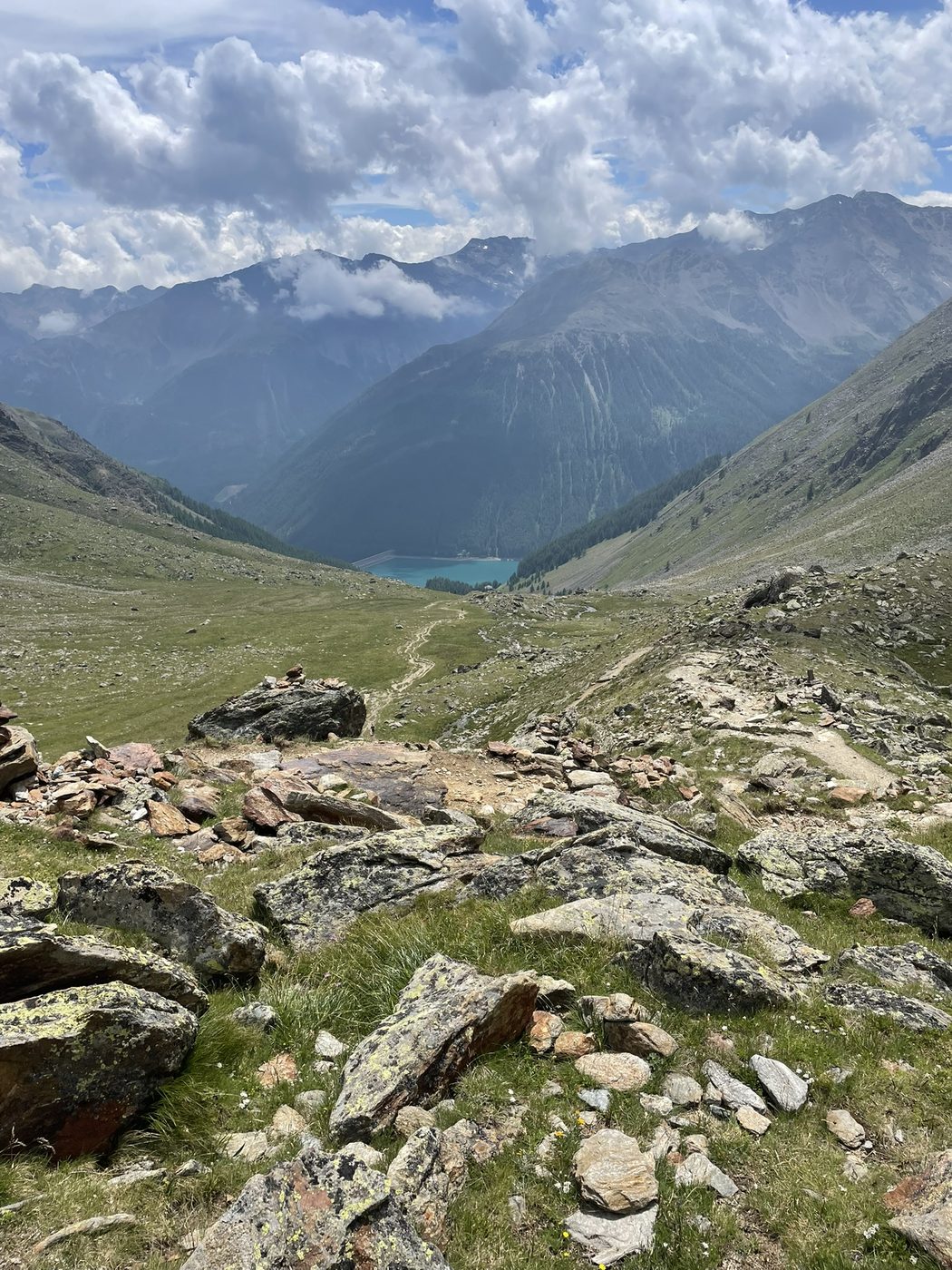 Talblick auf der Alpenüberquerung von Oberstdorf nach Meran im Juli 2025